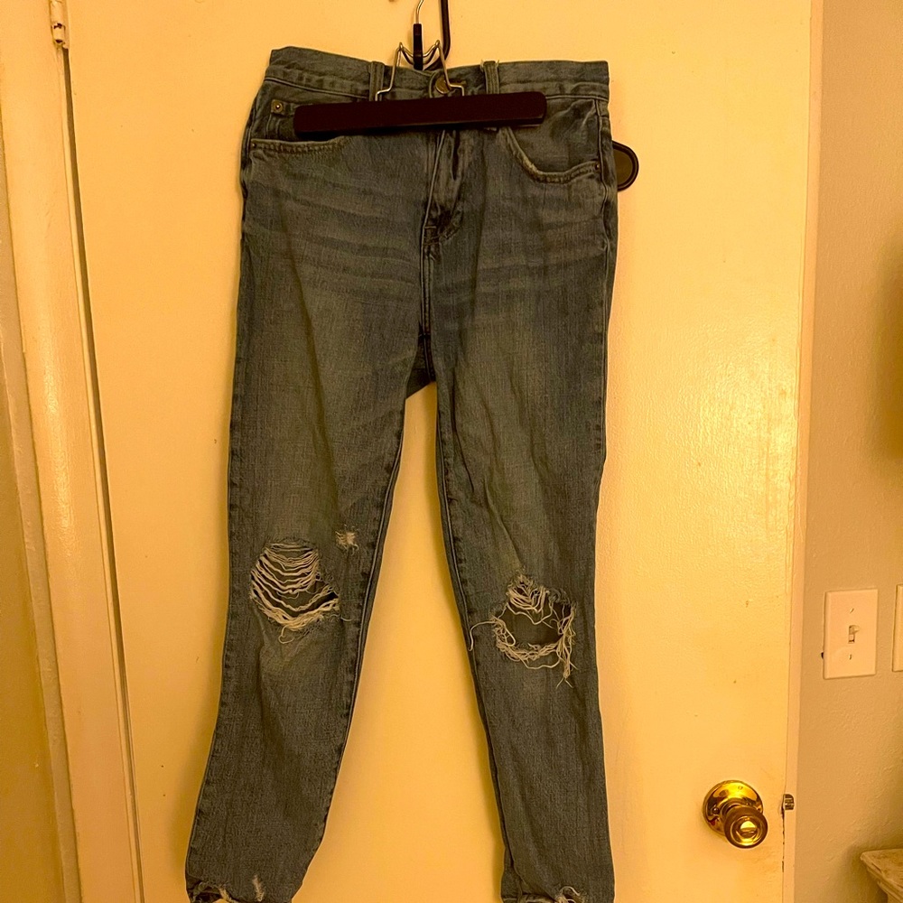 Cute ripped mom jeans